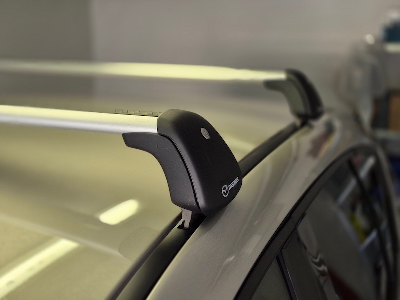 Hier noch einmal unser CX- 60 mit den Dachträgern als Ergänzung