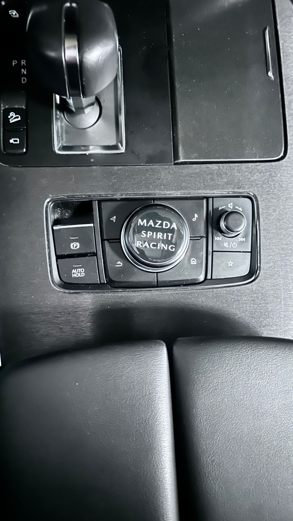 Gel button