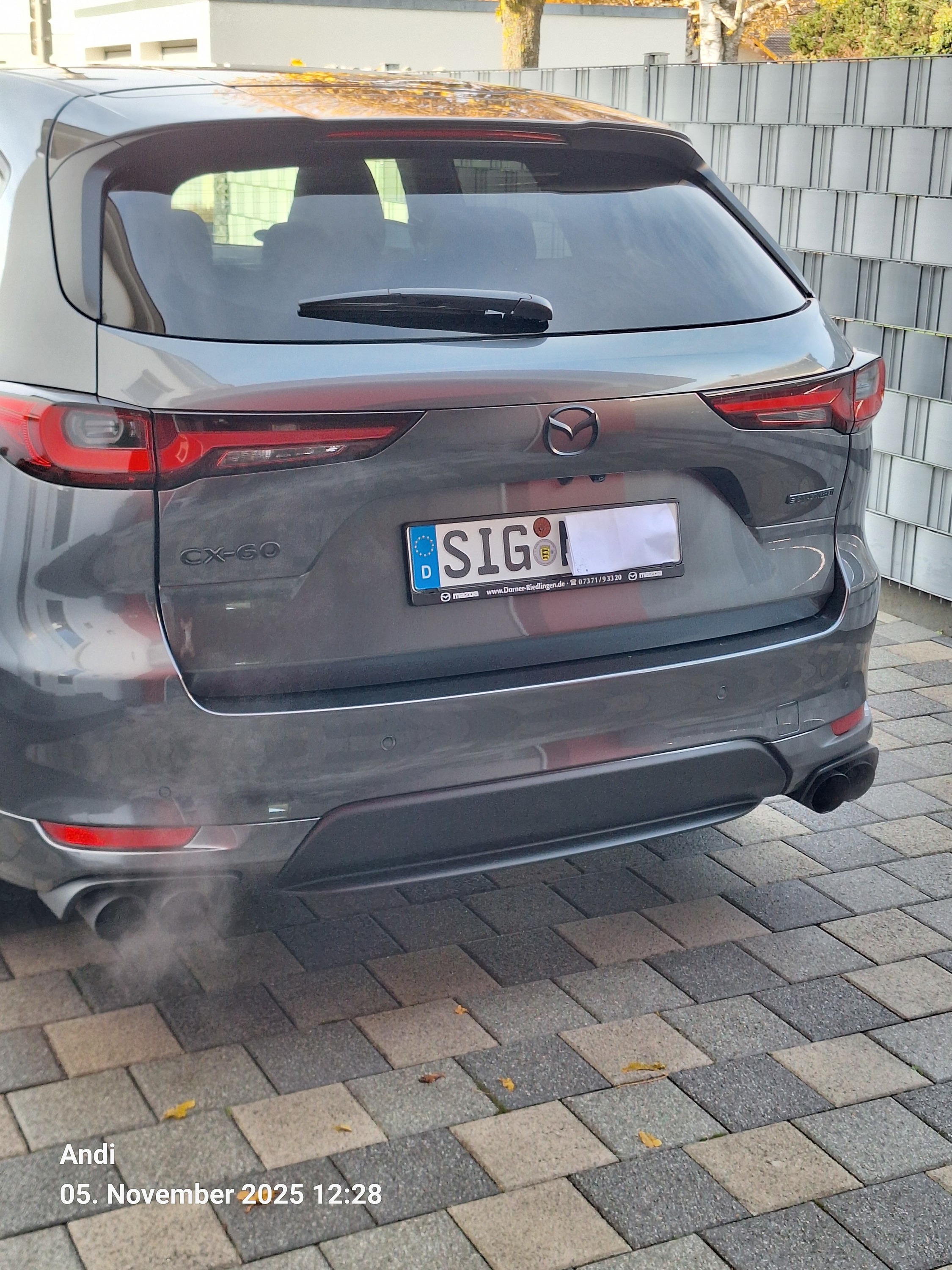 Sportauspuff von ATH schwarz matt mit blenden.